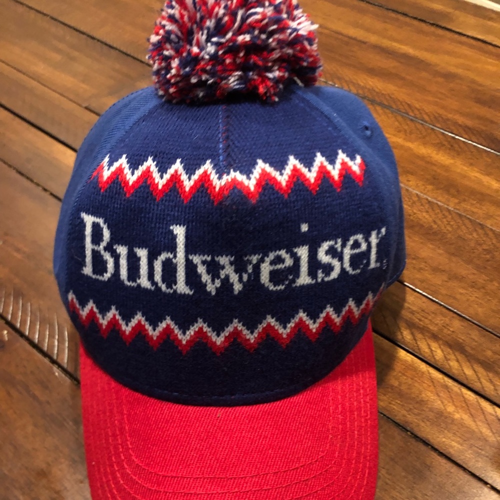 New Budweiser King of Beers Snapback Hat Cap.Great fall hat. Free shipping